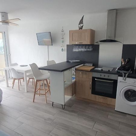 Appartement Avec Balcon, Vue Mer, Piscine, Parking آجد المظهر الخارجي الصورة